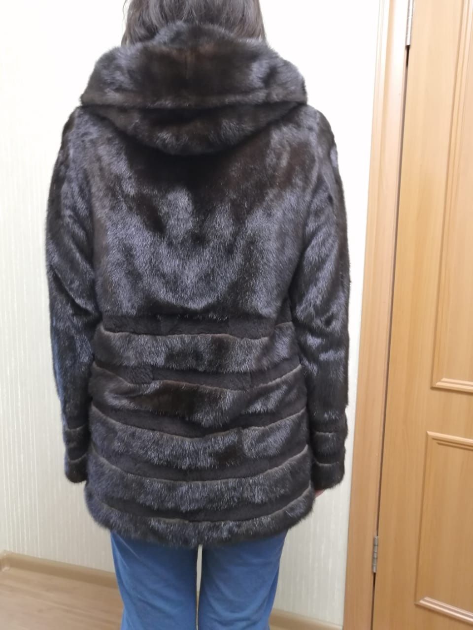 Продам норковый полушубок, комбинированный с мехом бобра.