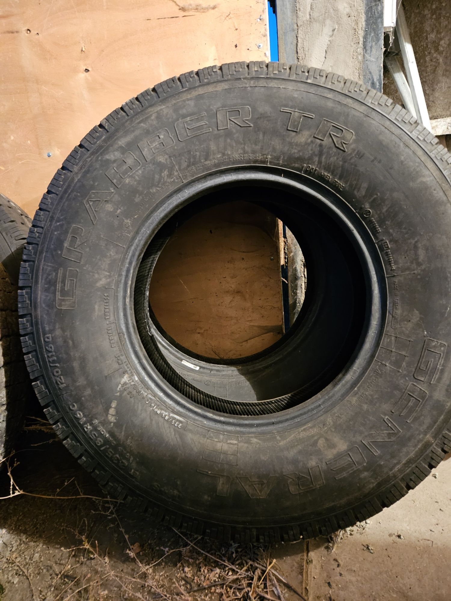 Продам резину General Tire Grabber tr 235/85 R16C