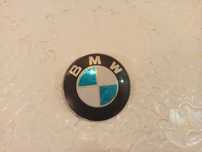 Эмблема BMW . Срочно .