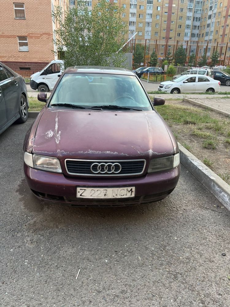 машина audi A4(B5)
