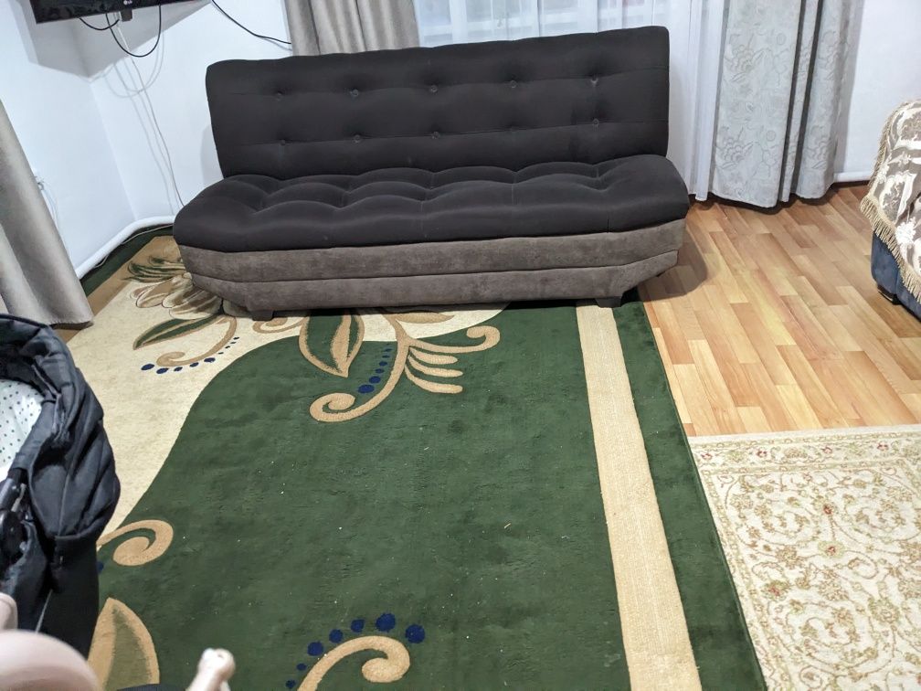 Продам диван раскладноц