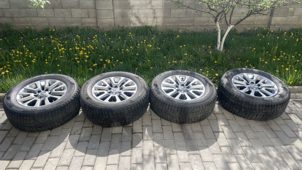 Продам диски оригинал с шиной R18 Toyota Prado 150 рестайлинг 2017года