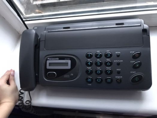 Продам факс Panasonic