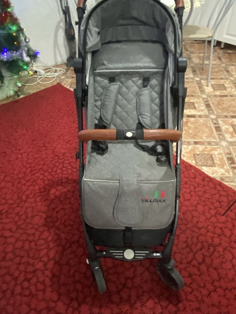 Продам прогулочную коляску
