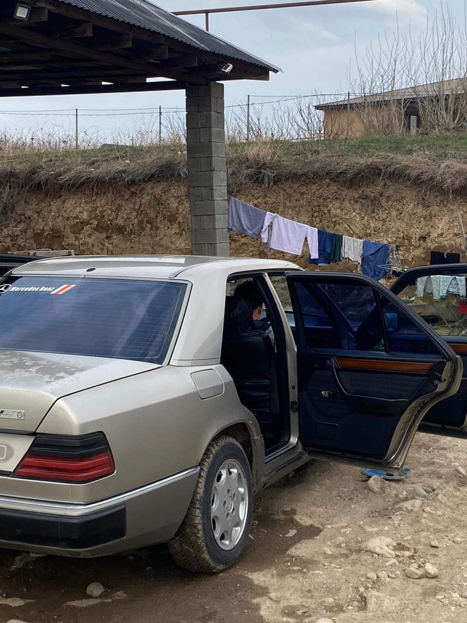Продам Mercedes 230