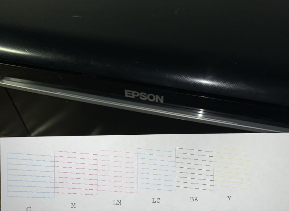 Принтер оригинал Epson L805 в хорошем рабочем состоянии
