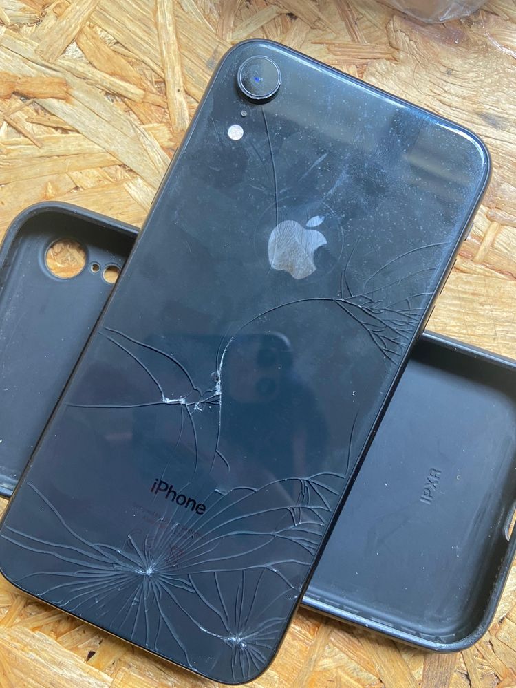 Iphone xr с хорошом состаяние