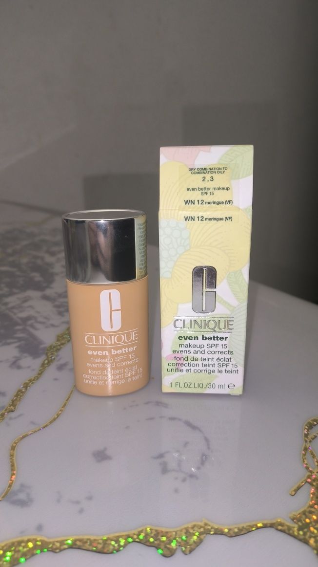Тональный крем и консилер 2-в-1 Clinique Beyond Perfecting Foundation