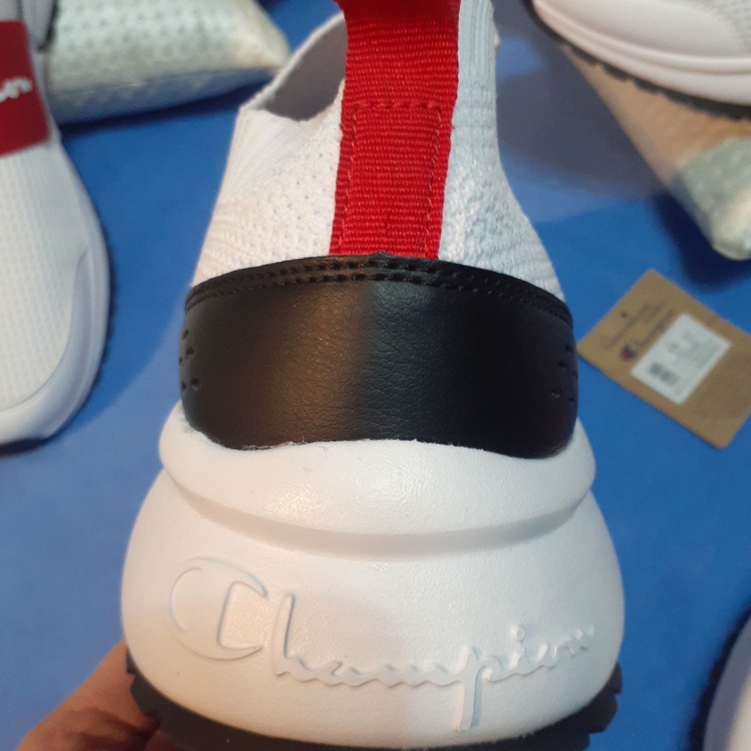 Кроссовки от Champion,  44,5 и 45 размеры