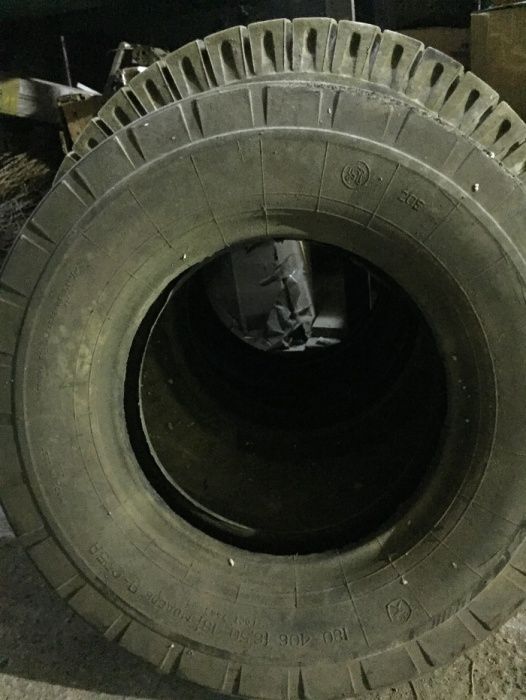 Автошины 180-406/ 6,5-16для сельхозтехники в отличном состоянии