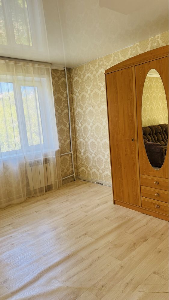 Сдаю 1-комн квартиру на длительный срок. Город.