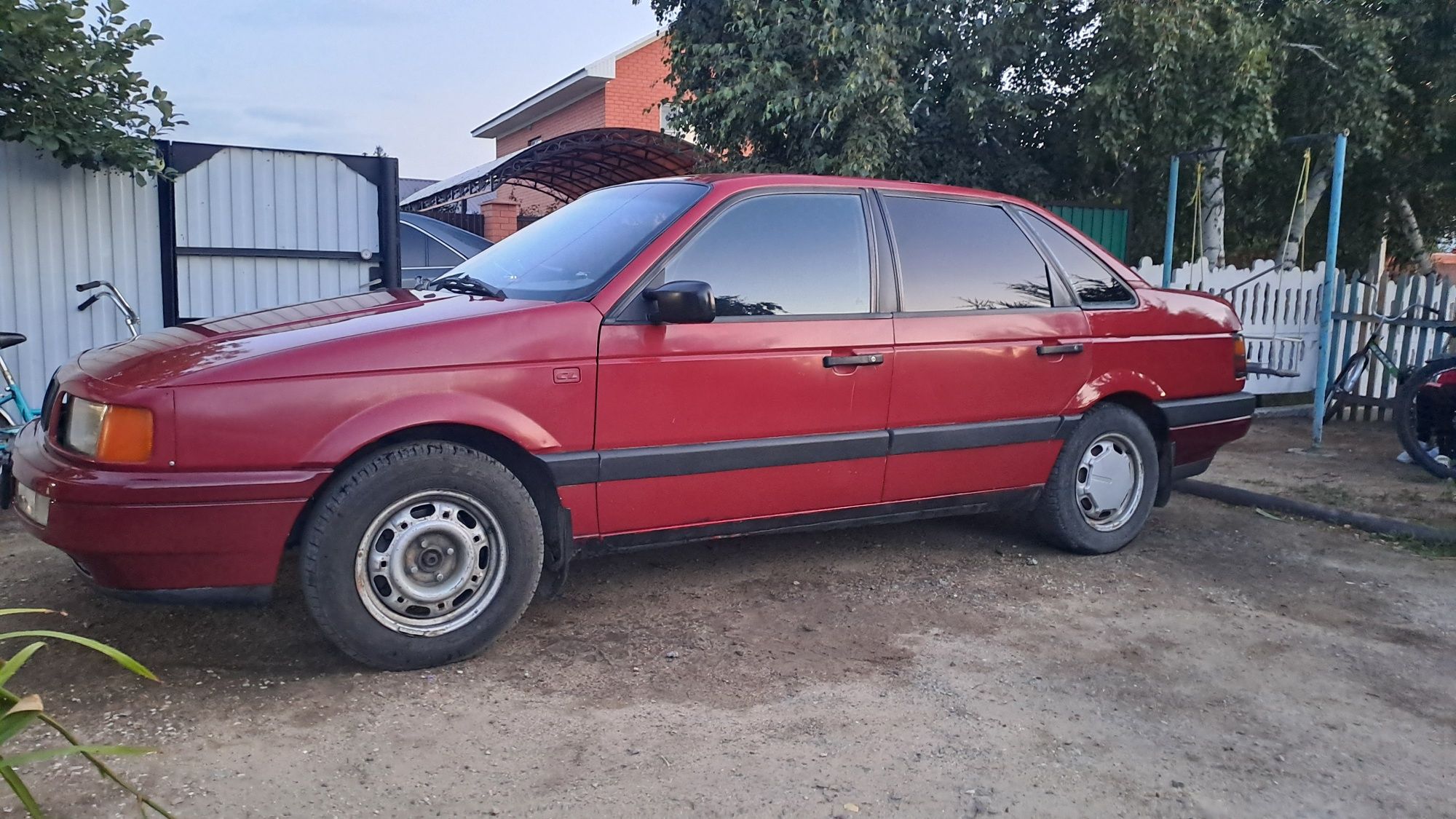 Продам Volkswagen Passat B3 1.8