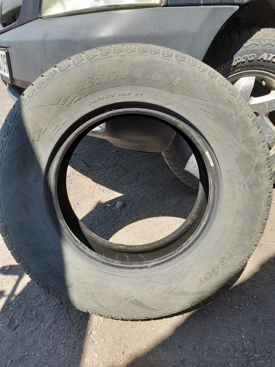 Продаётся резина б/у  235/70 R 16  MATADOR. 50 000 за комплект.