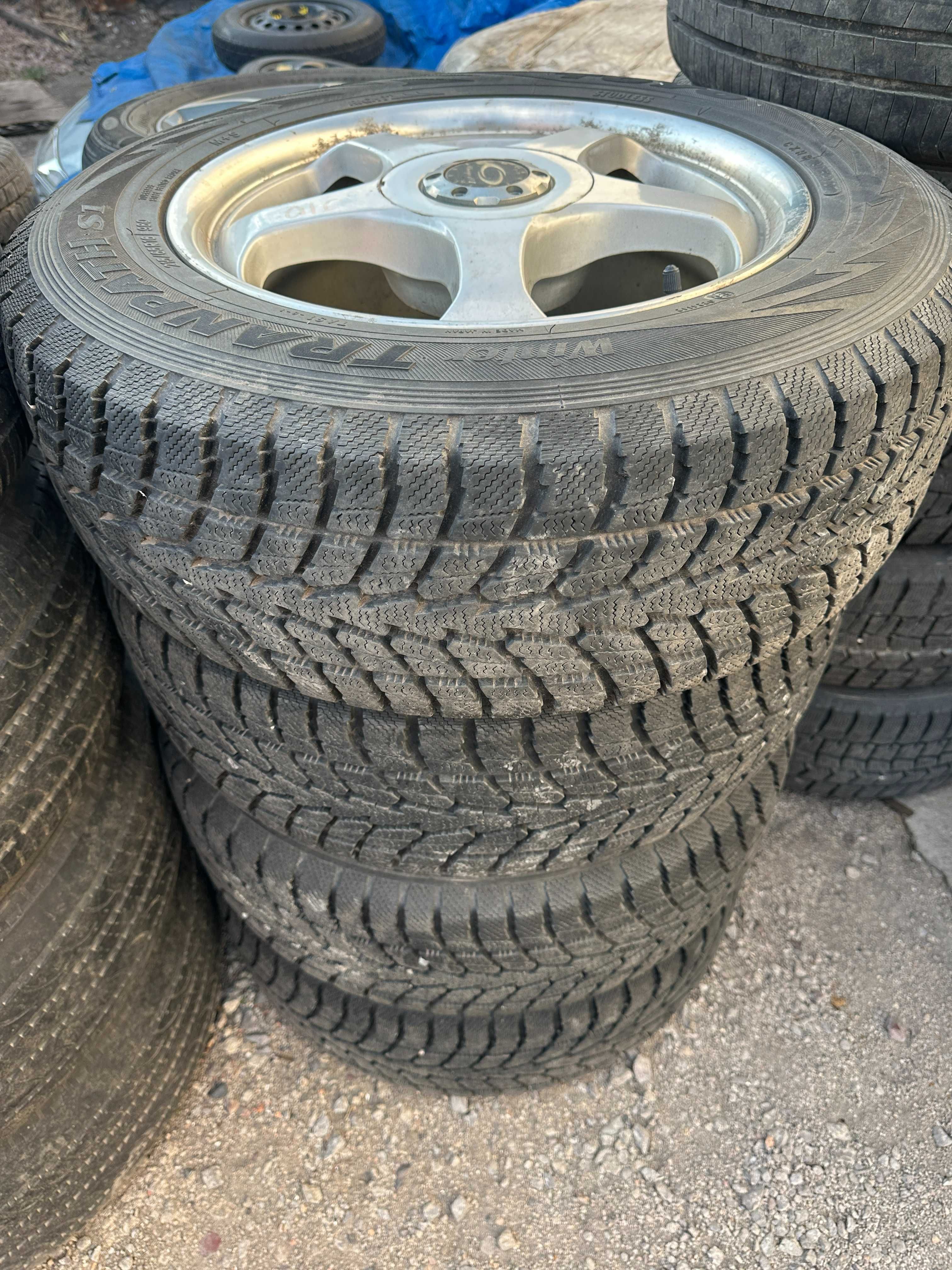 Диски с резиной R16, Toyo 215/65 R16, 5/114.3 из Японии