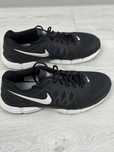 Продам новые кроссовки Nike