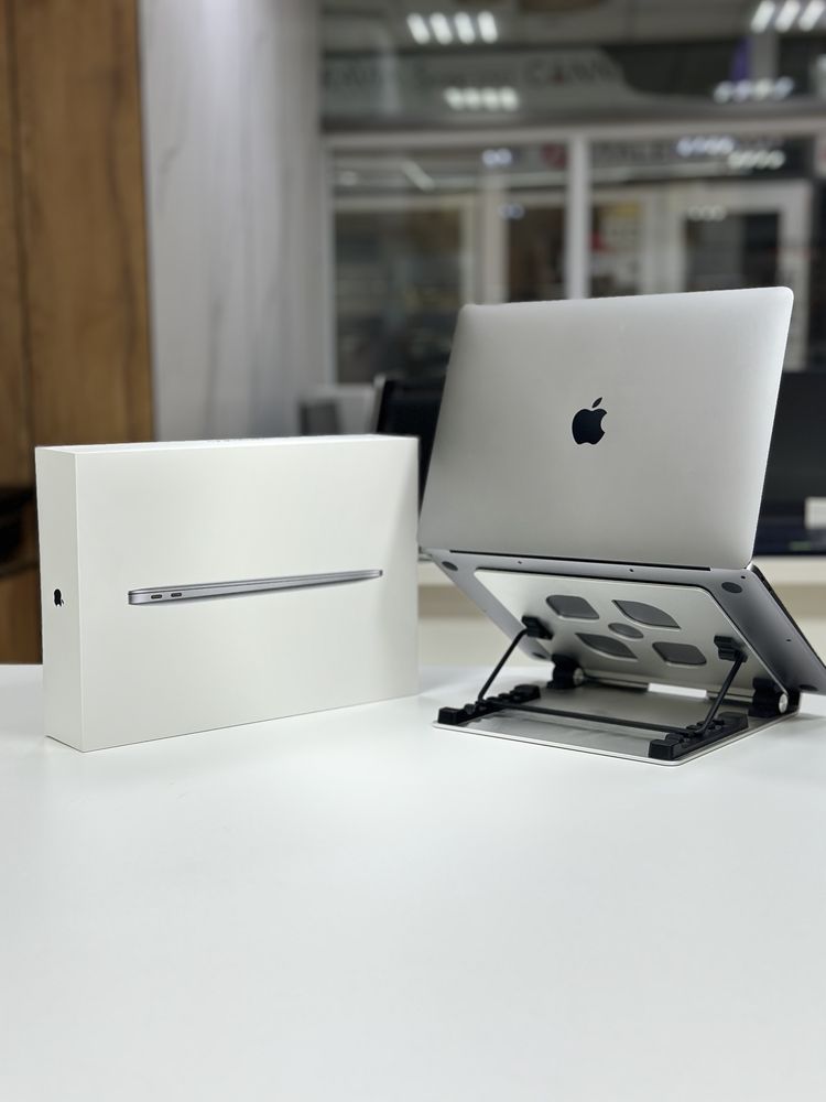 Apple MacBook Air | 99% | M1 | ОЗУ 8Gb | SSD 256Gb