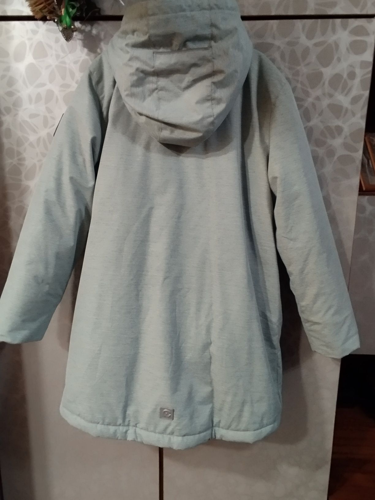 Продам пальто зимнее крокид