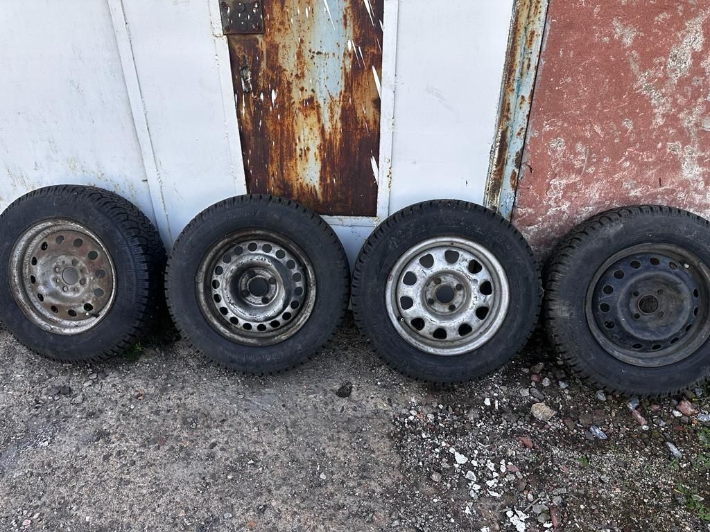 Продам резину зима r 14