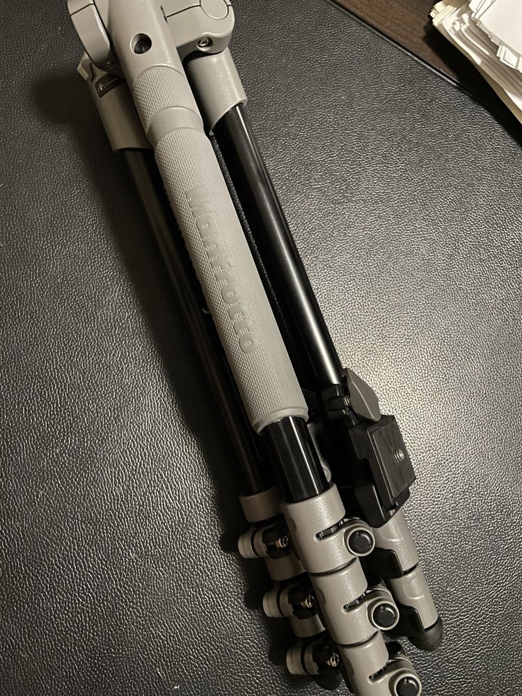 Штатив Manfrotto MKBFRA4D-BH