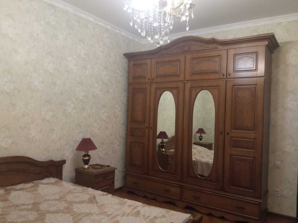 Продается 7 комнатный дом в центре города