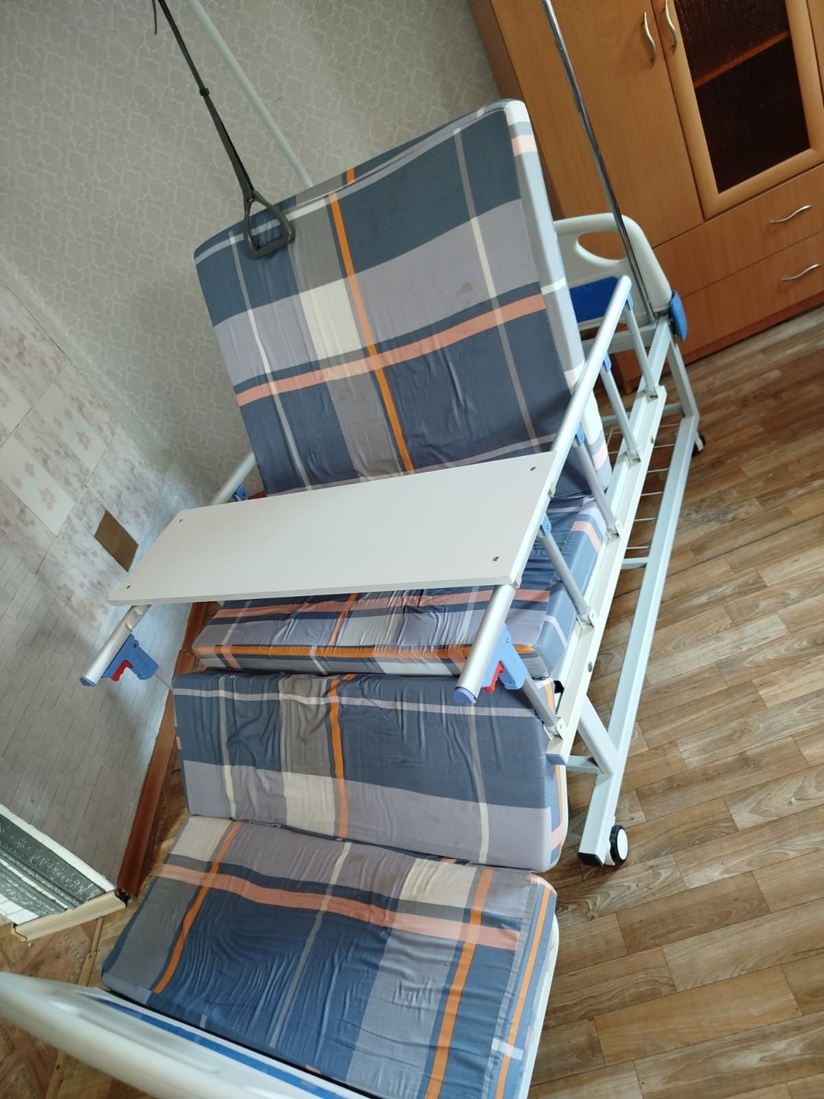 Продам медицинскую кровать