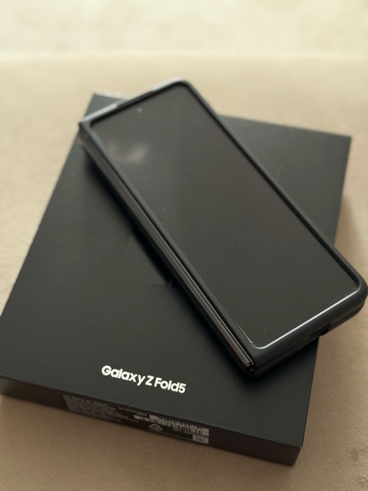 Продам Samsung Z Fold5