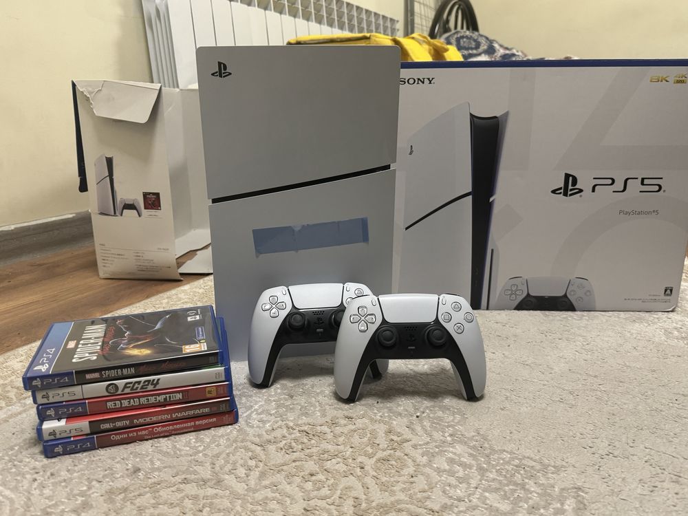 PlayStation 5 Slim + 2 джойстика + 5 топ-игр | Состояние нового