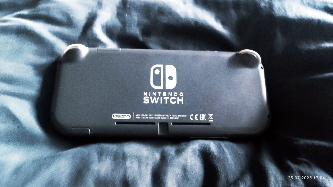Nintendo switch lite (Чипованый)