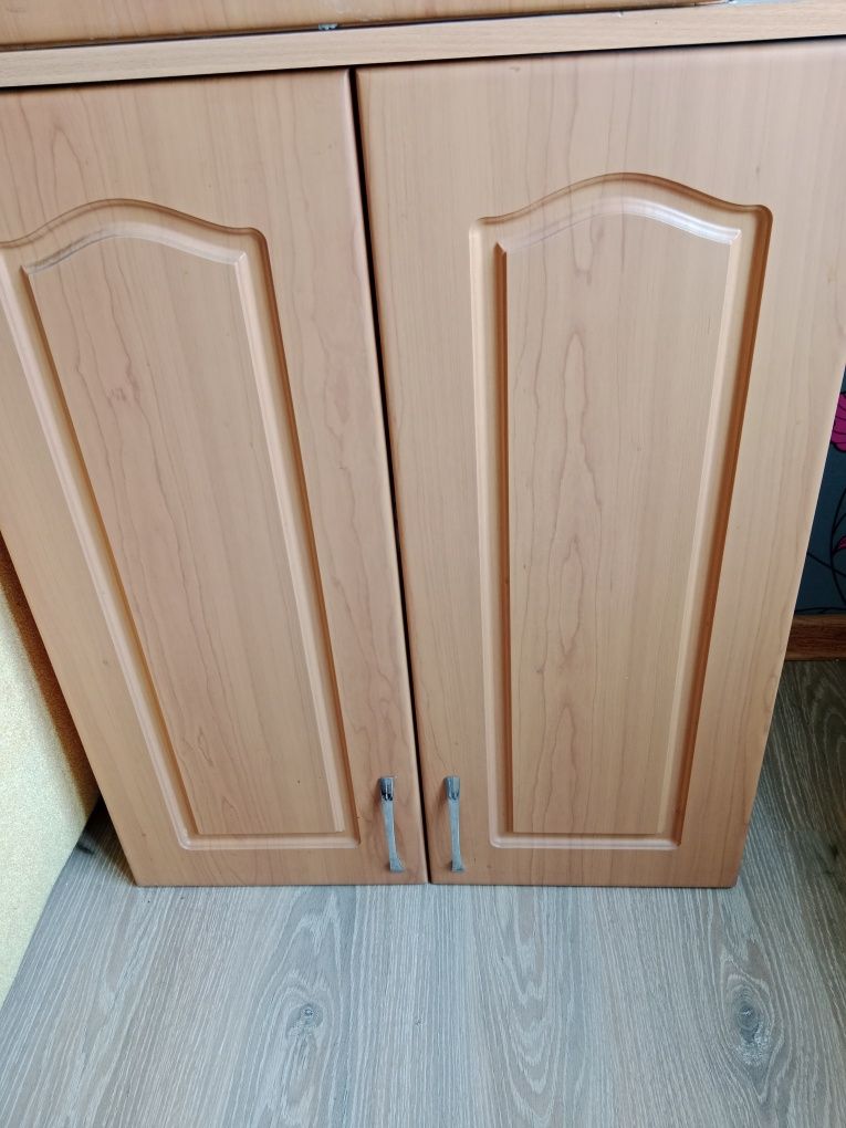 Продам кухонный гарнитур.