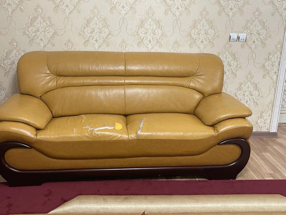 Срочно продается диван