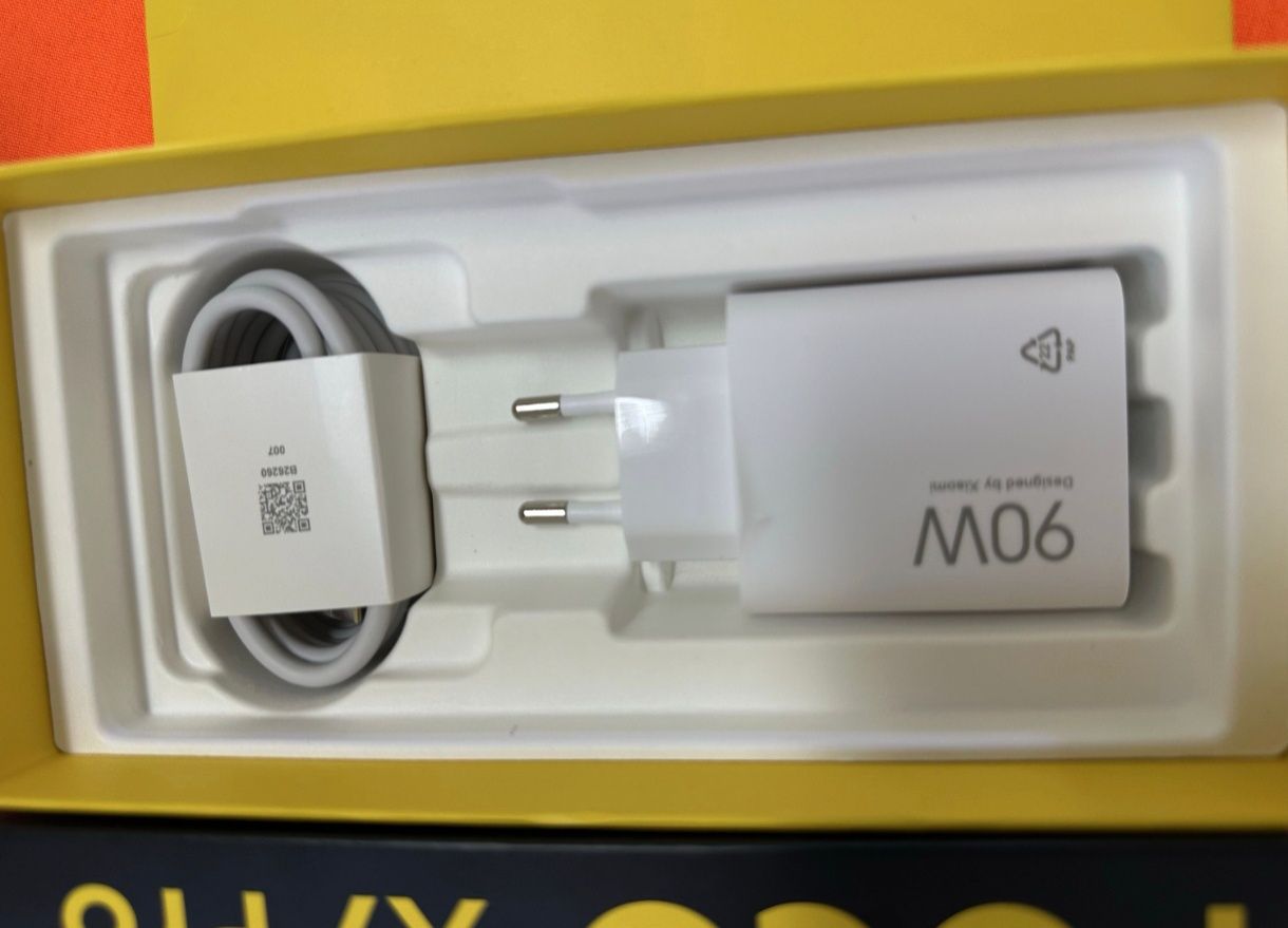 Poco x7 pro . idyal sastayaniyada. igravoy moshnibatarey i  pratsessor