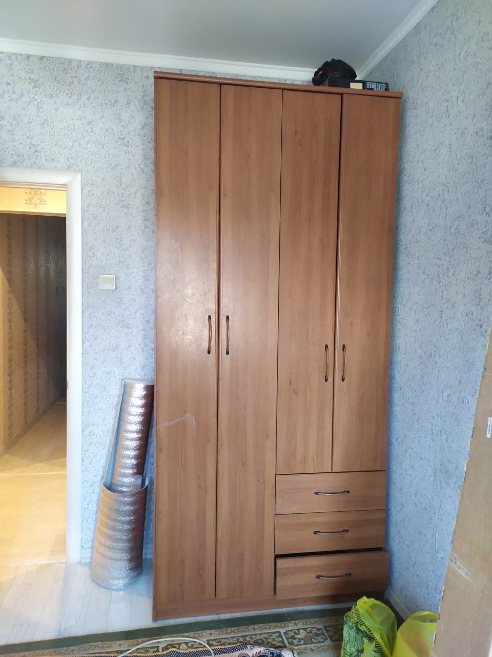 Шкаф коныр сатылады