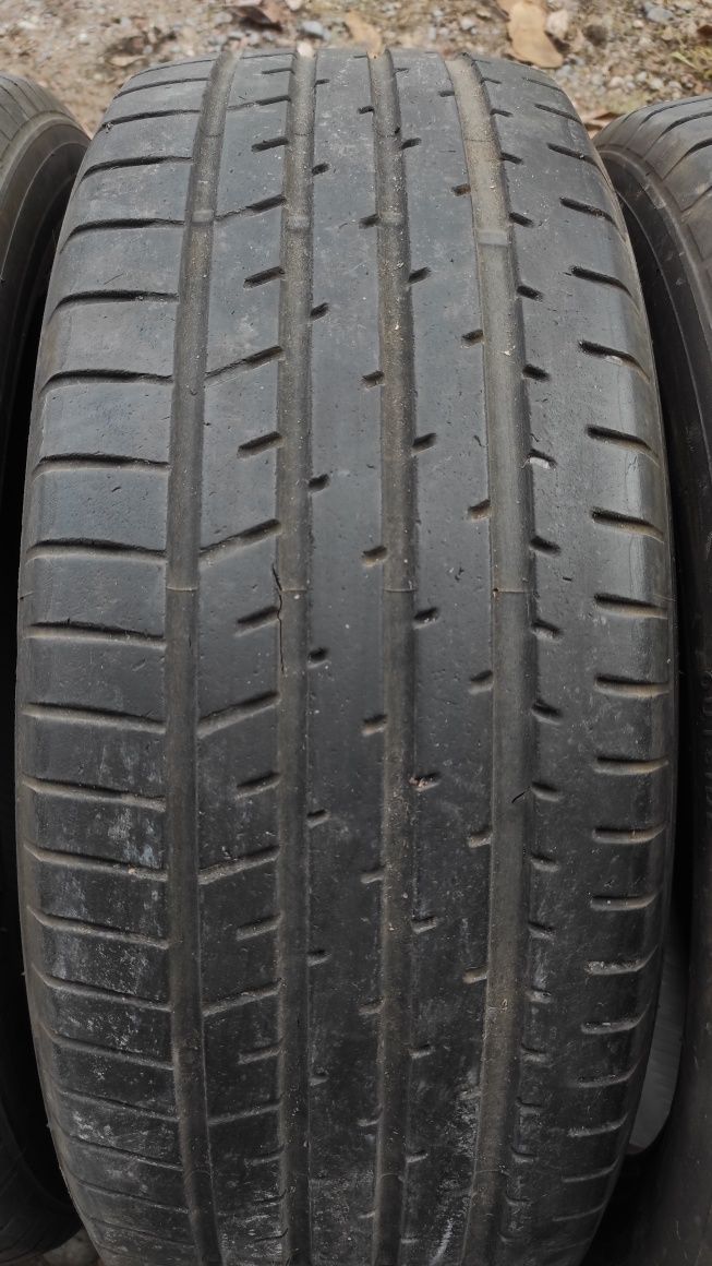 Комплект шин 225/55/19 Toyo