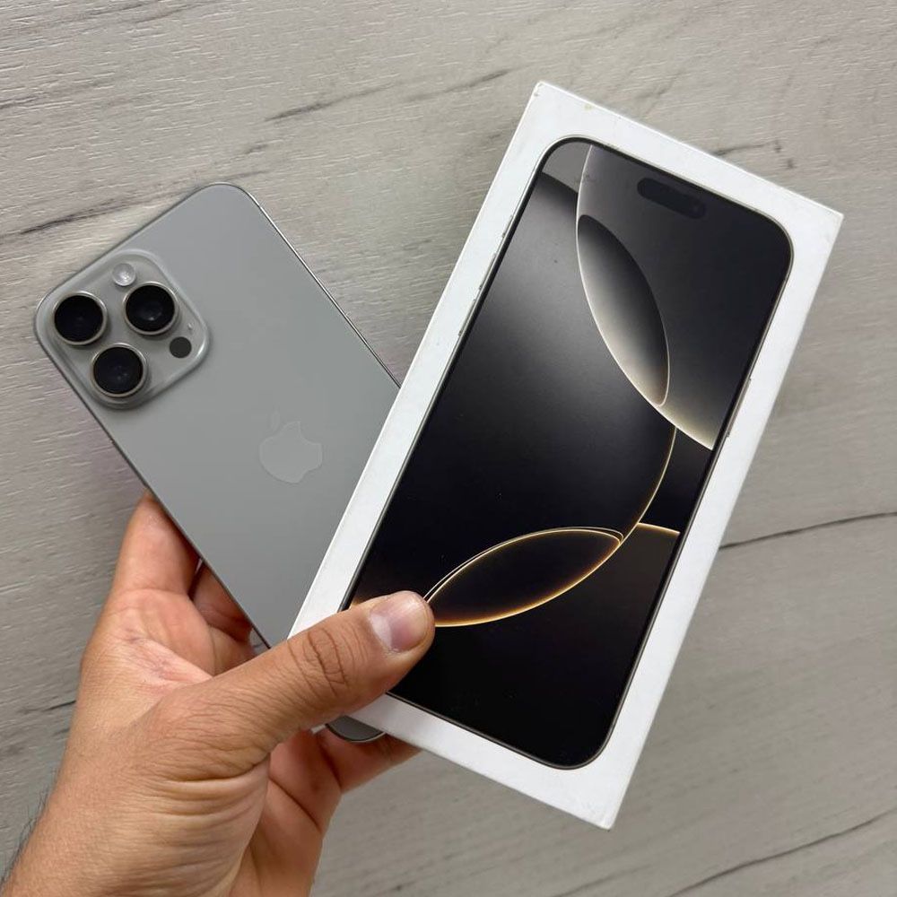 iPhone 15 Pro XR 256 гиг + Адаптер