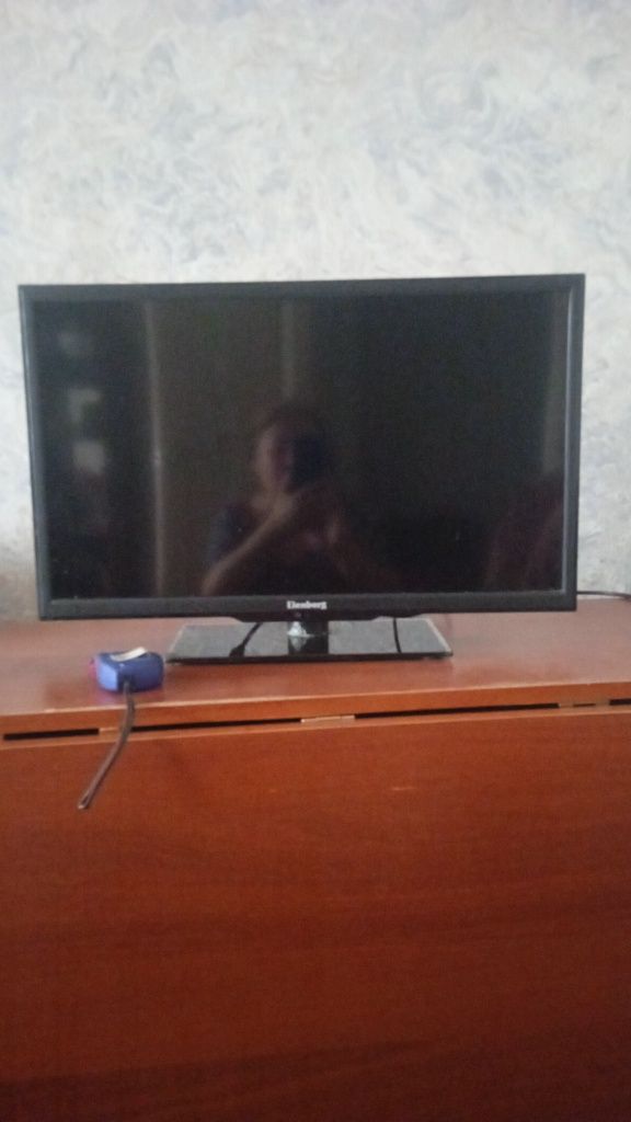 Продам телевизор б/у