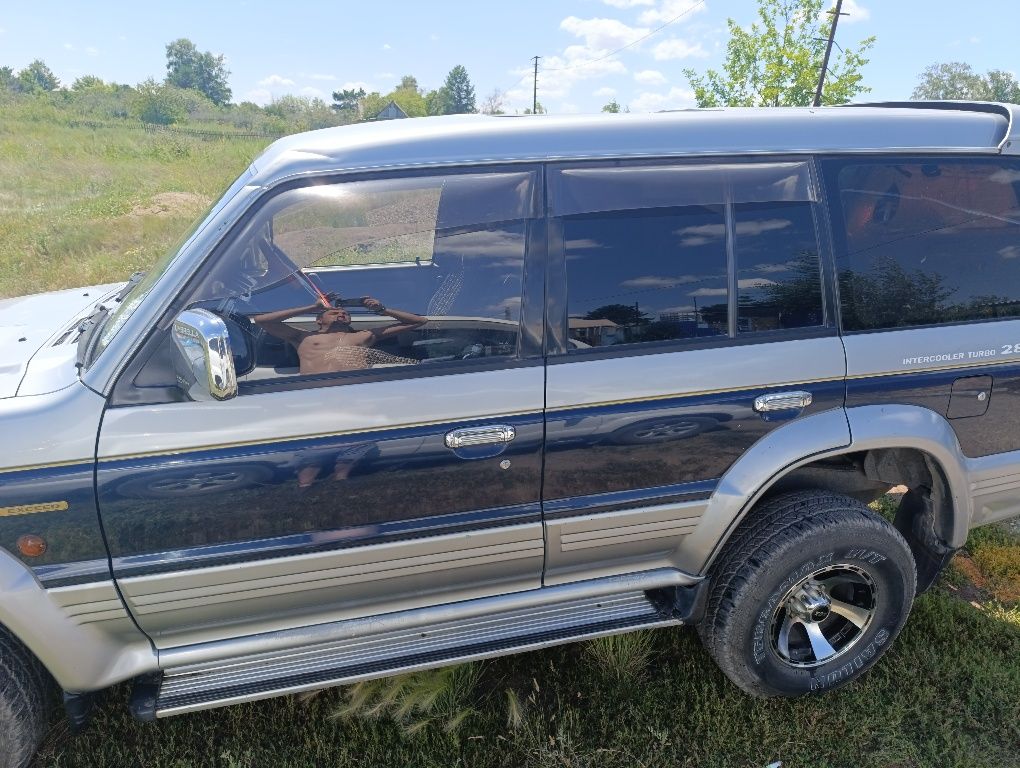 Продам Митсубиси Паджеро 2