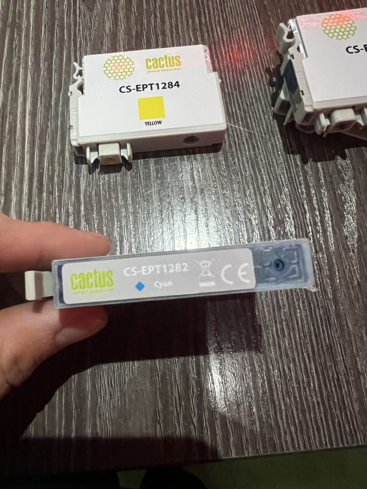 Продам набор картриджов для принтера EPSON