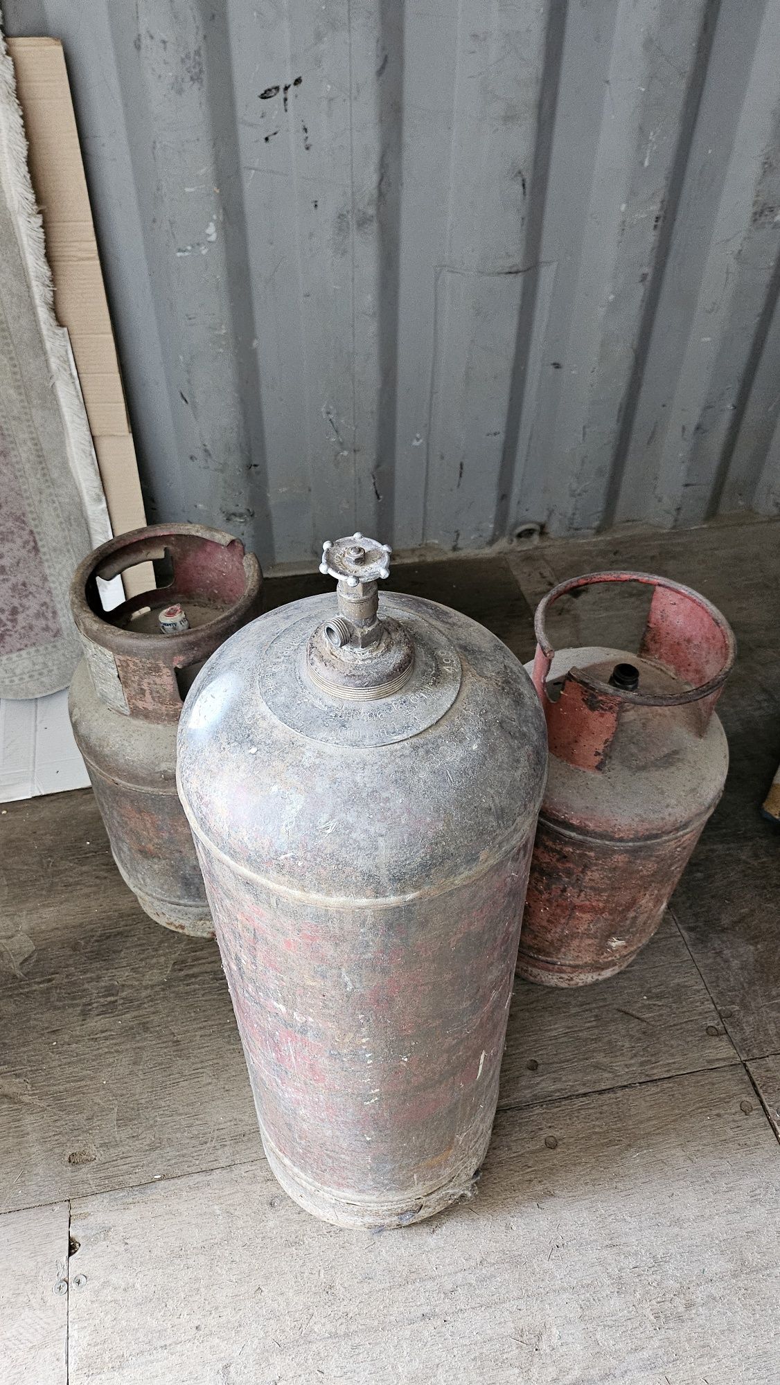 Газовый балон читай описание 3 шт 50л 27л