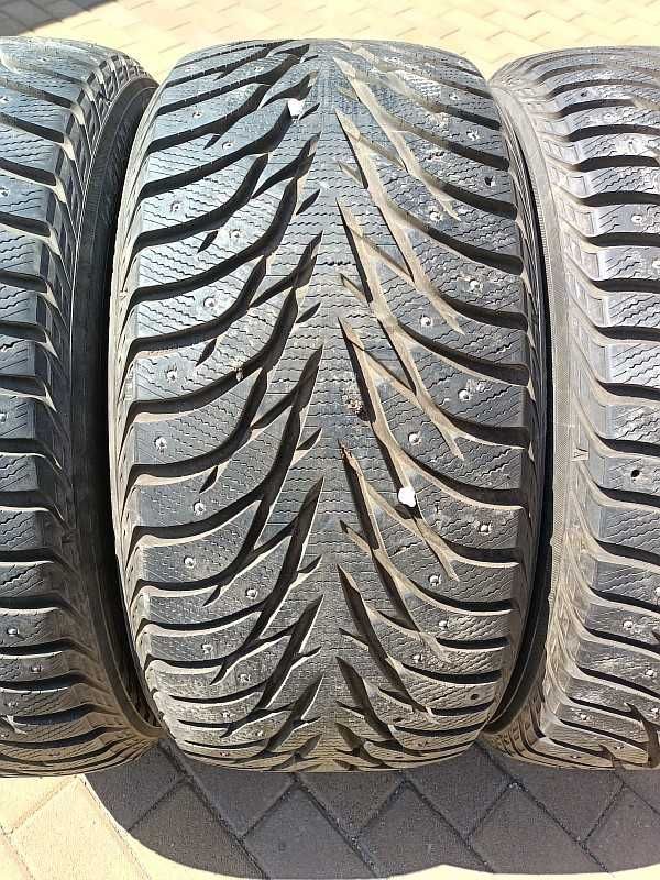 Шины 275/40 R20 - "Yokohama ice Guard Stud iG35" (Япония),шипованные.