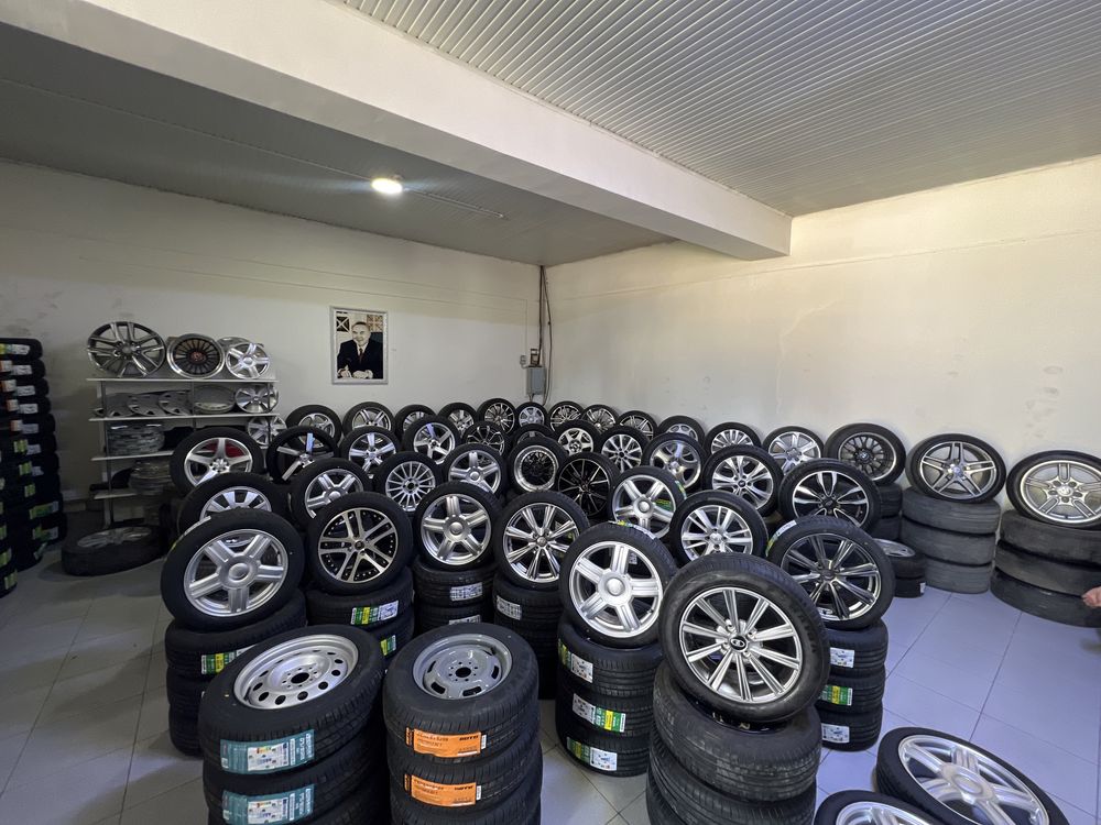Продам диск от Mersedes 212оригинална R18 комплект !
