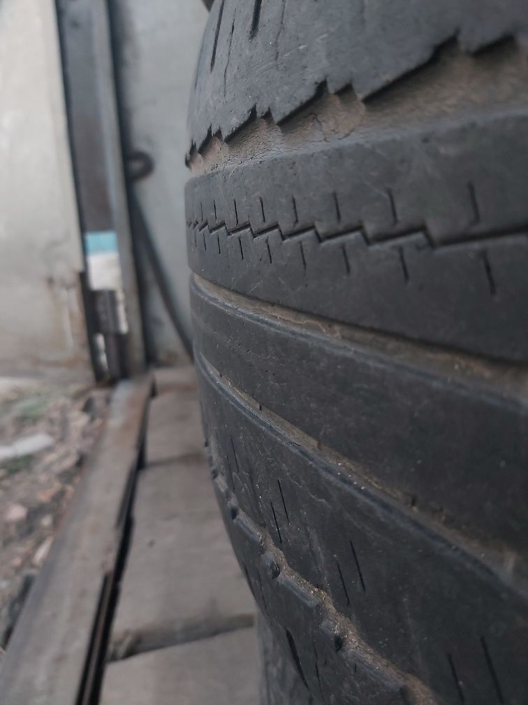 Продам резину Nokian Nordman S SUV R18 235/60