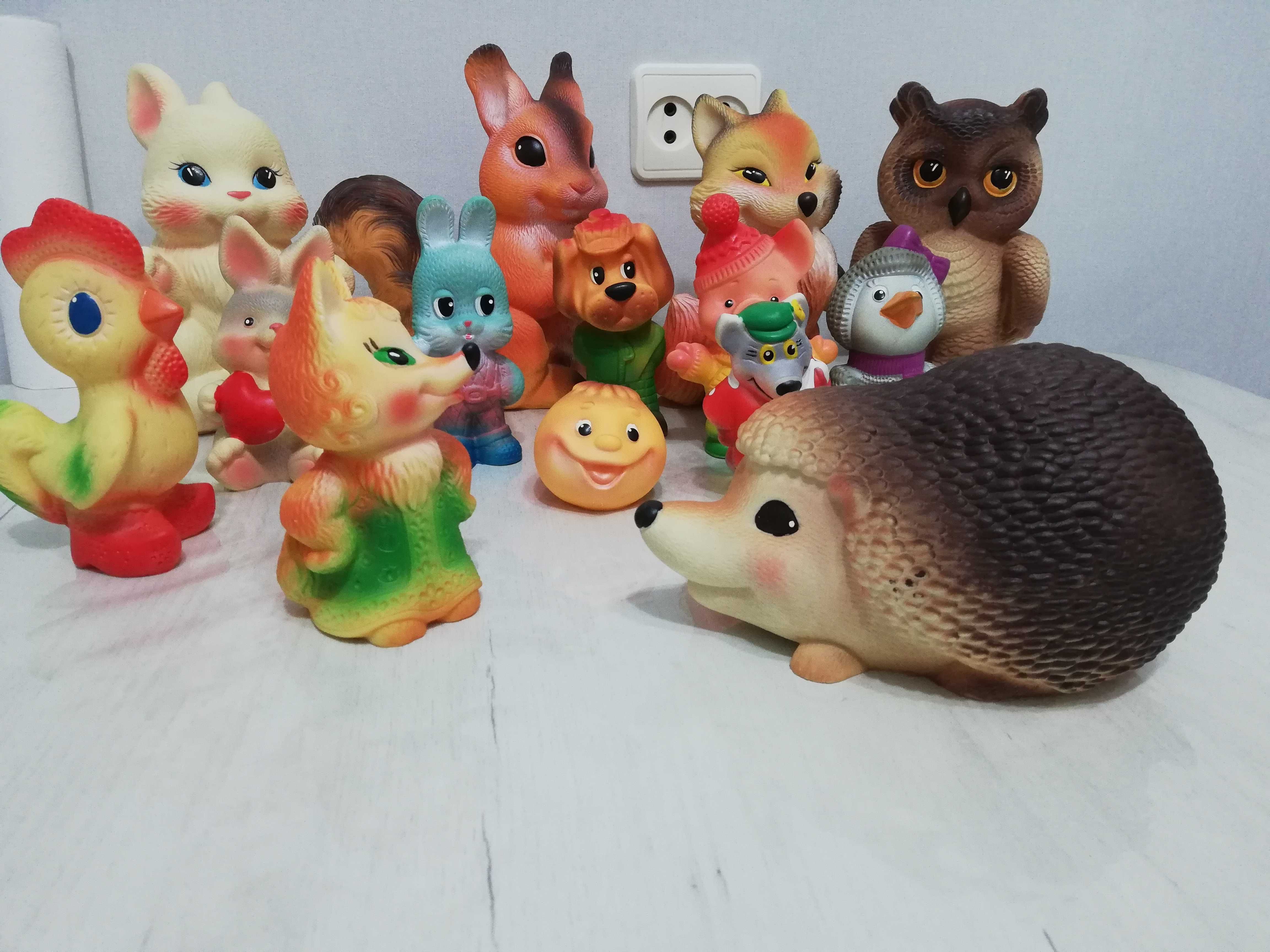 Игрушки резиновые новые