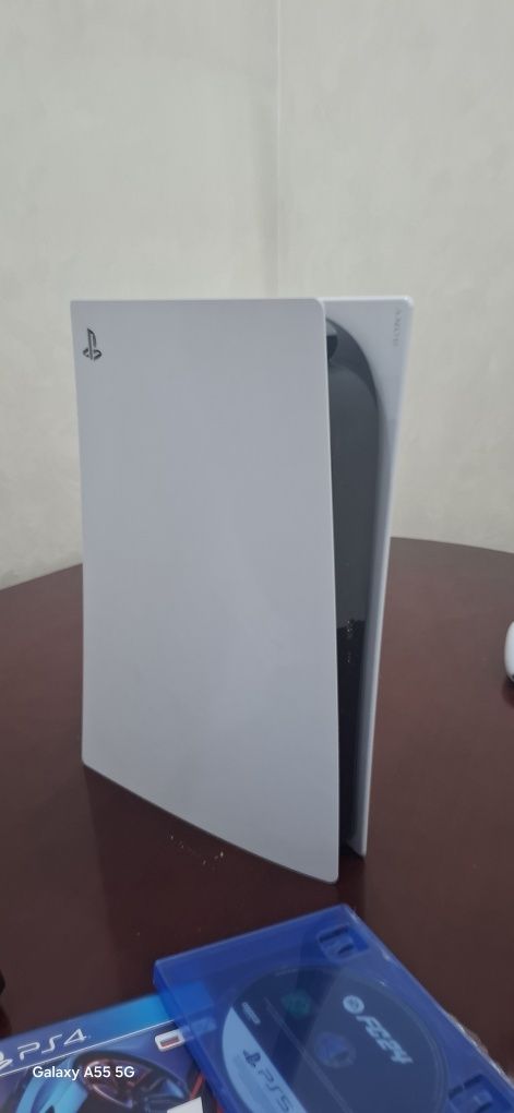 PlayStation 5 1TB,2 джойстика,9 топовых игр