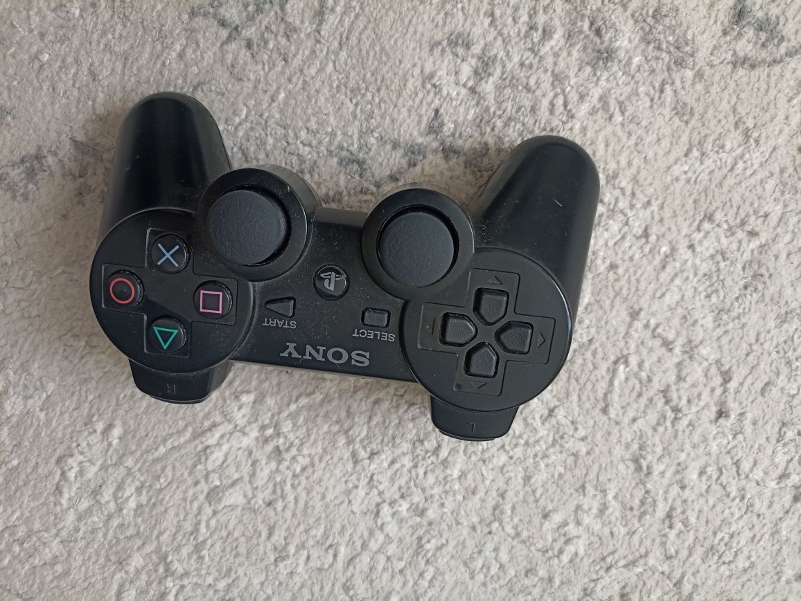 Продам playstation 3 super slim
