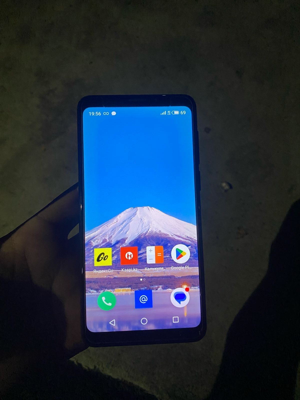 Meizu M8 без минусов