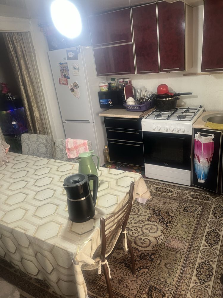 Үй сатылады Кпмуналная 44б 2 жд вокзалдың қасында