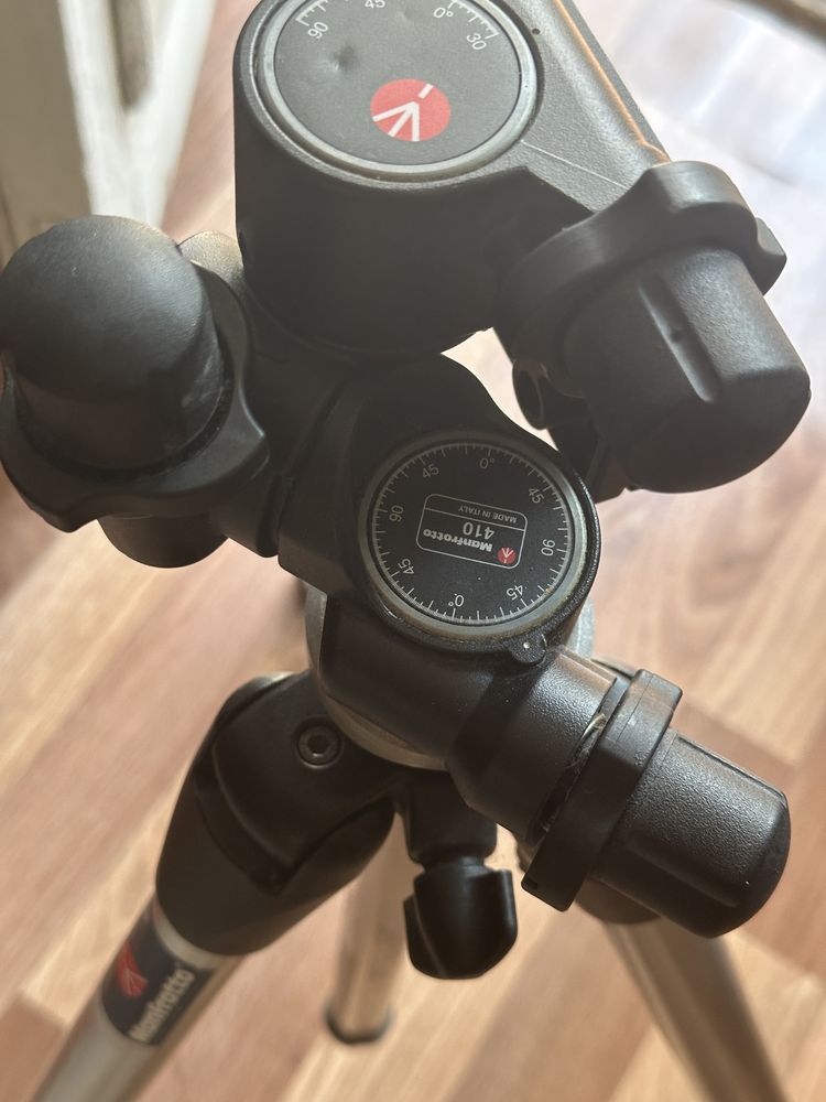Штатив Manfrotto