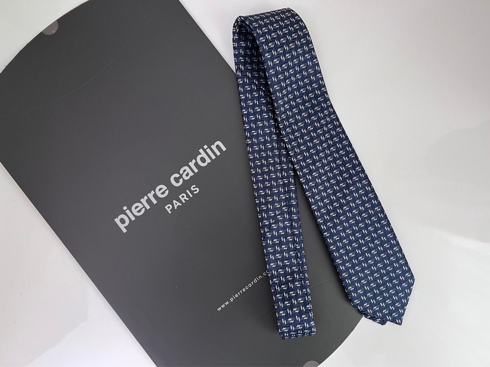Новые галстуки бренда Pierre Cardin