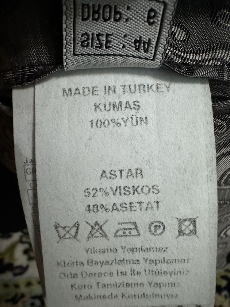Смокинг чёрный