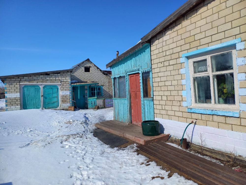 Срочно продам дом   в поселке Новоильновка